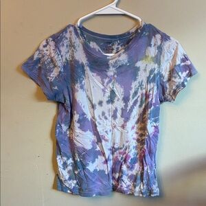 Gildan Blue and Purple Tie-Dye Women's Tee (Bin B)